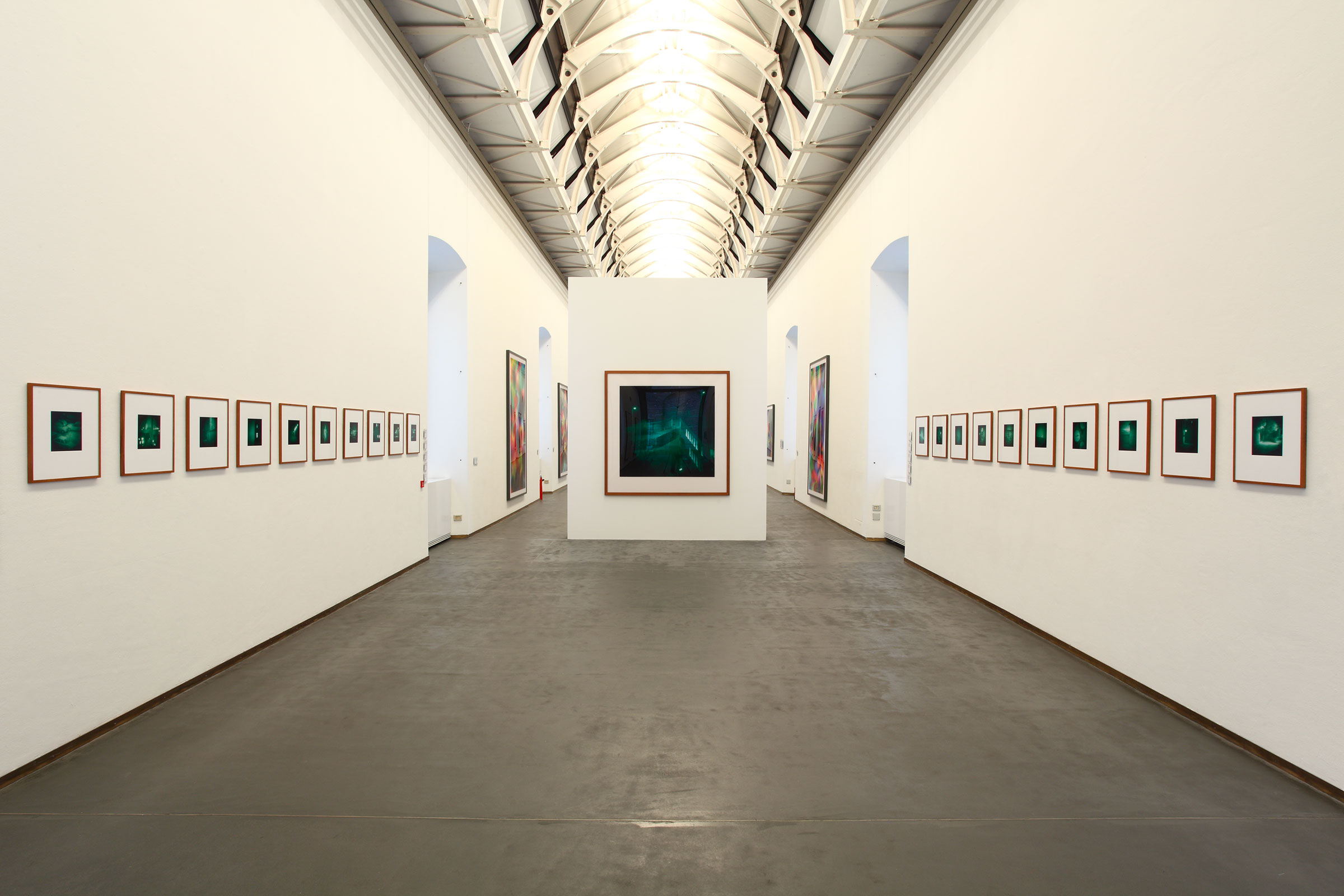 u0022Thomas Ruffu0022, installation view